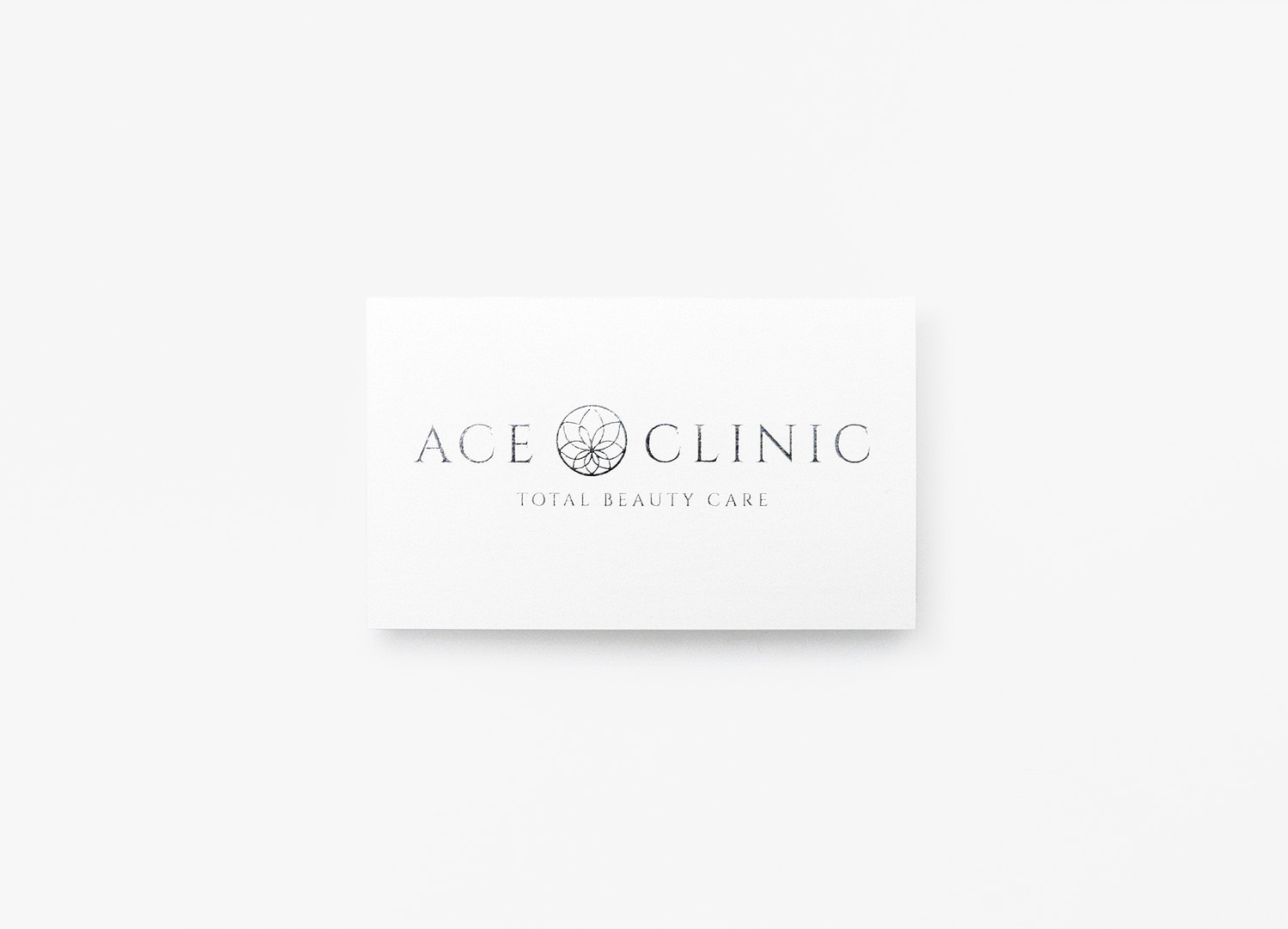 ヴァンヌーボV（ホワイト） × 銀ツヤあり箔＋モノクロ印刷